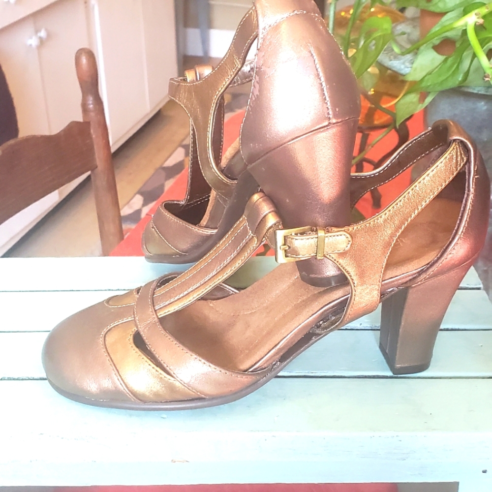 Gold leather t-strap heels